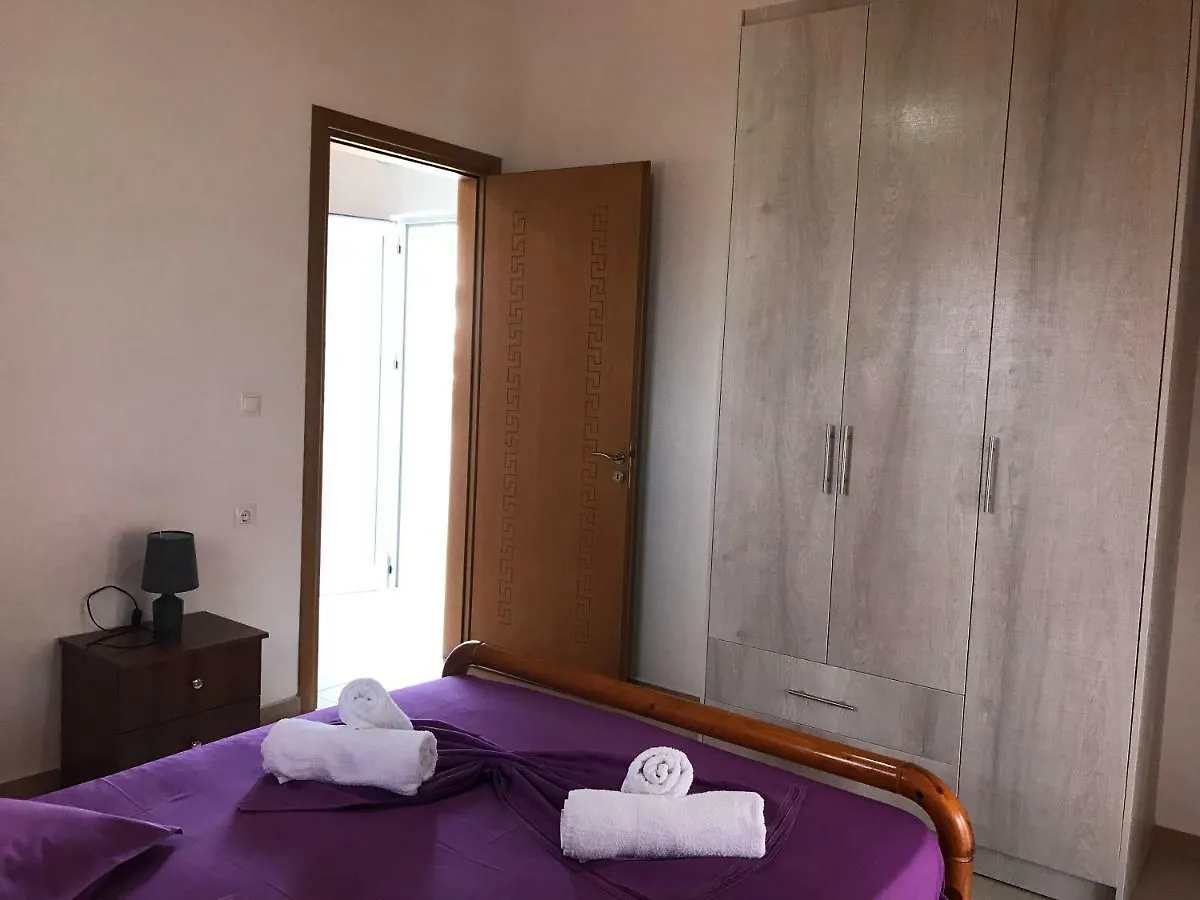 Frankos Apartaments Sarande Apartment